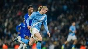 女生在校内打篮球技法惊人，男同学现场沸腾被实力圈粉